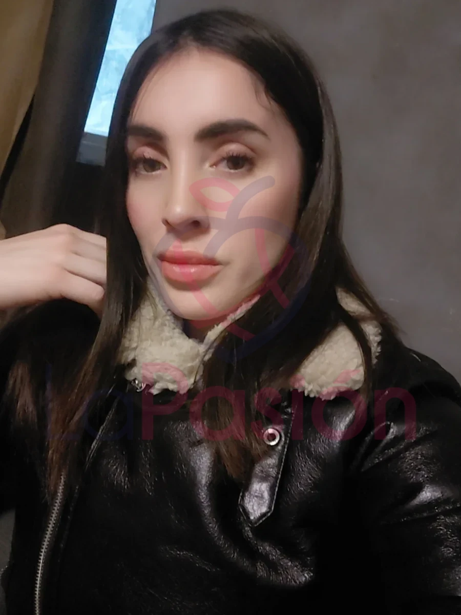 Scort colombiana en providencia